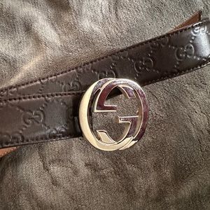 Men’s  brown Gucci belt size 110-44